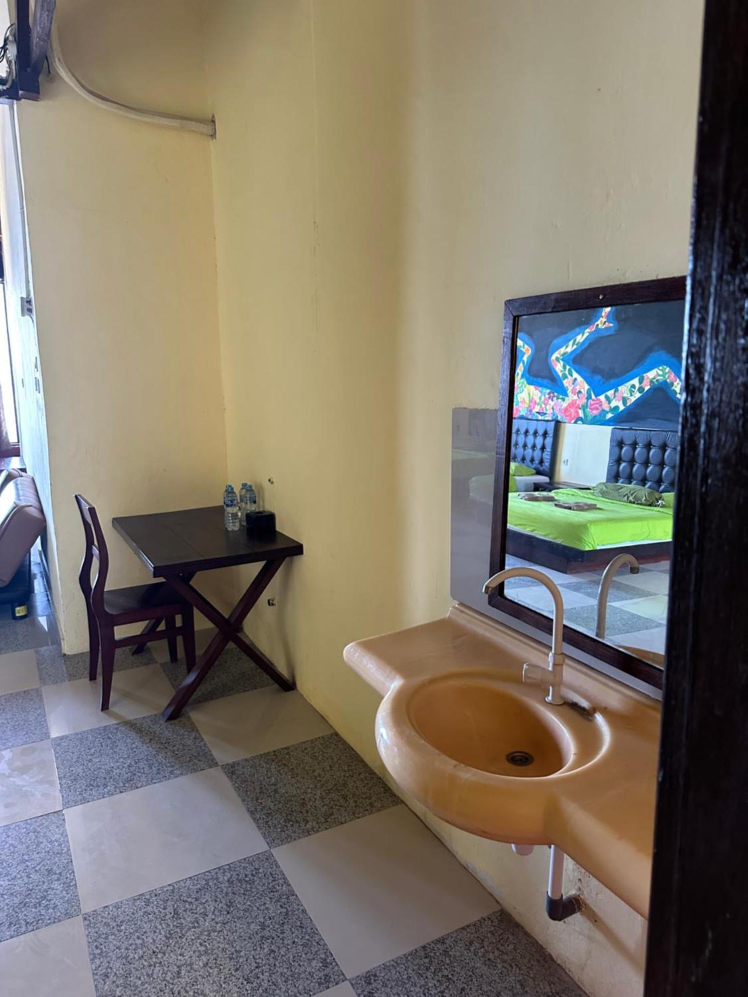 Mooi Park Hotel Соронг Екстериор снимка
